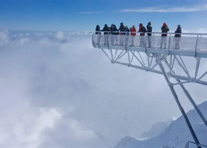 Domaine Pyrenees Passions - De Charmes & Caractere *