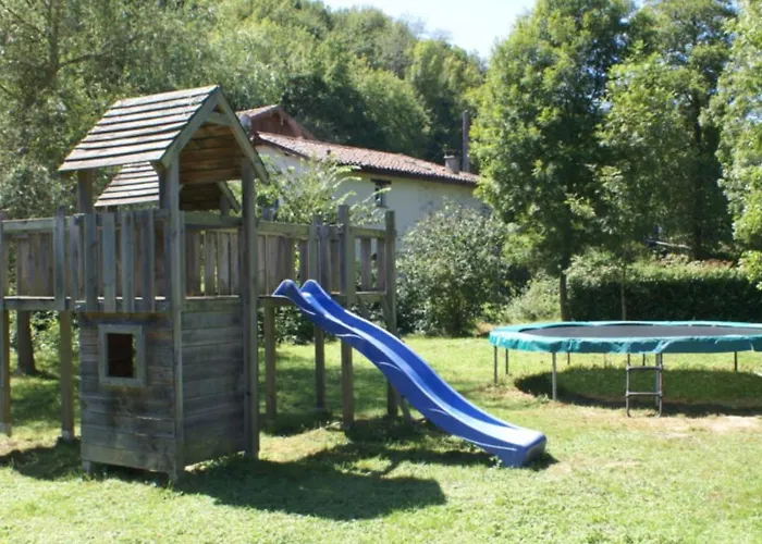 Domaine Pyrenees Passions - De Charmes & Caractere Feriehus Estadens