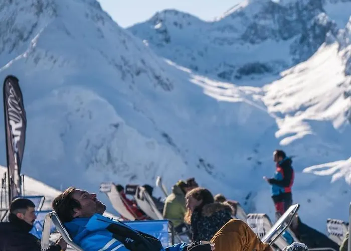 Domaine Pyrenees Passions - De Charmes & Caractere *