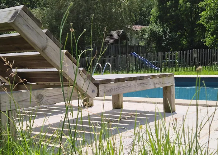 Domaine Pyrenees Passions - De Charmes & Caractere *